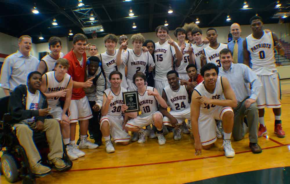 HHS boys basketball win area championship - thehomewoodstar.com