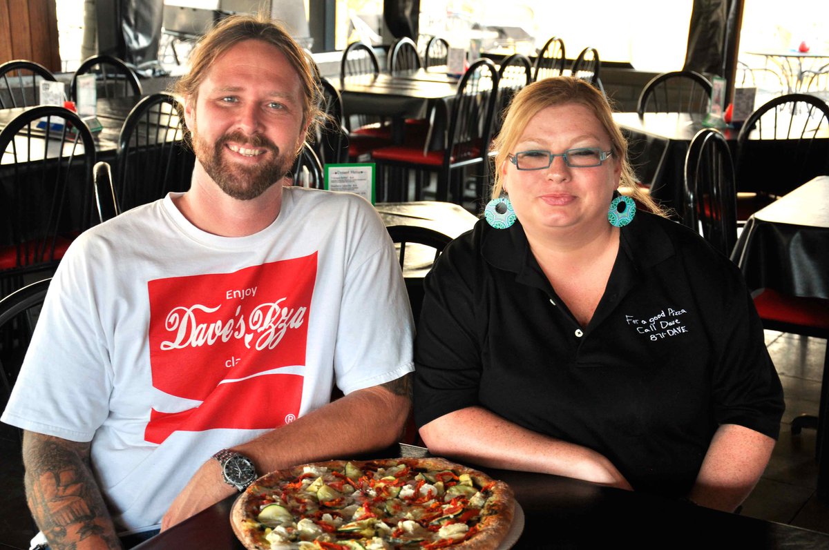 dave-s-pizza-thehomewoodstar