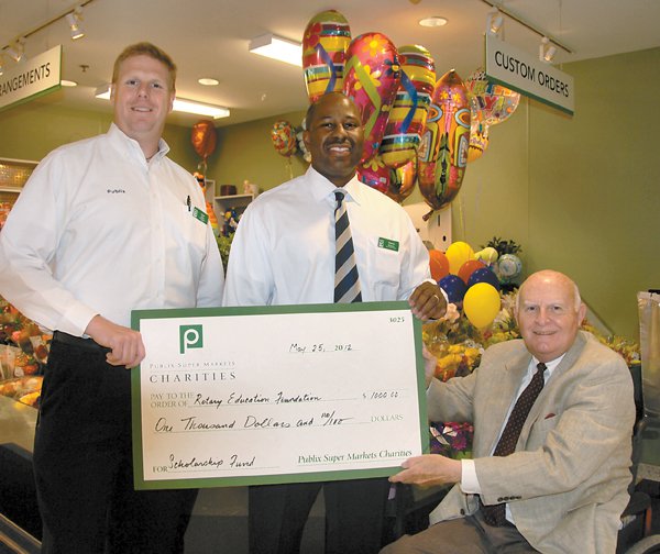 Publix assists Homewood Rotary scholarship fund