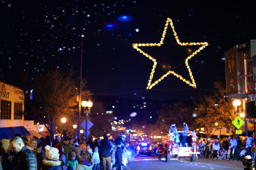 STAR EVENT Star Lighting, Christmas Parade.jpg