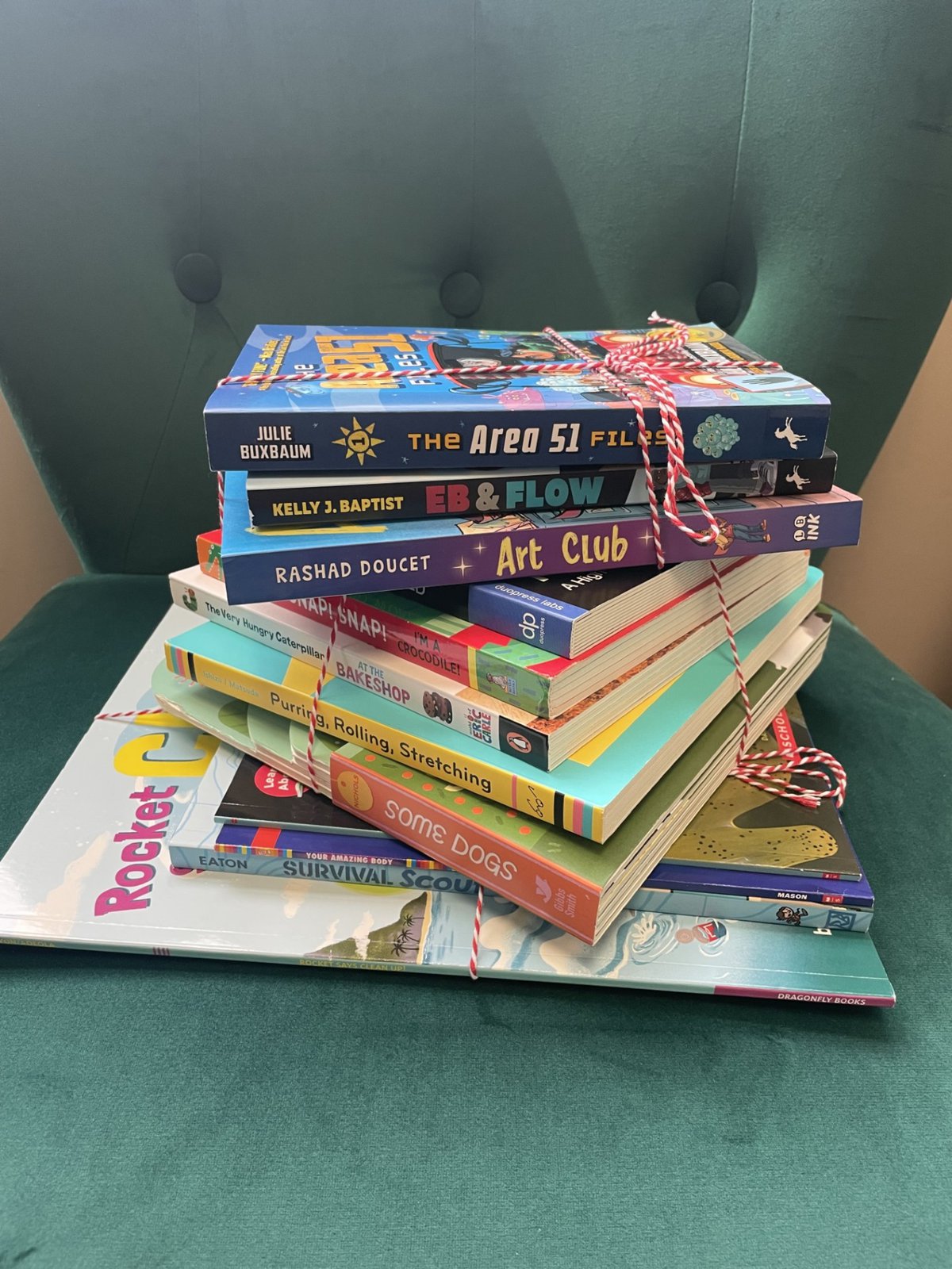 Homewood Rotary Club donates book packages to Homewood Public Library