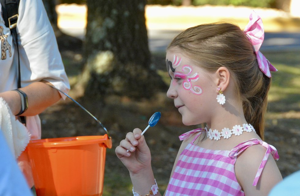 241020_HomewoodLibraryTrunkorTreat-22.jpeg