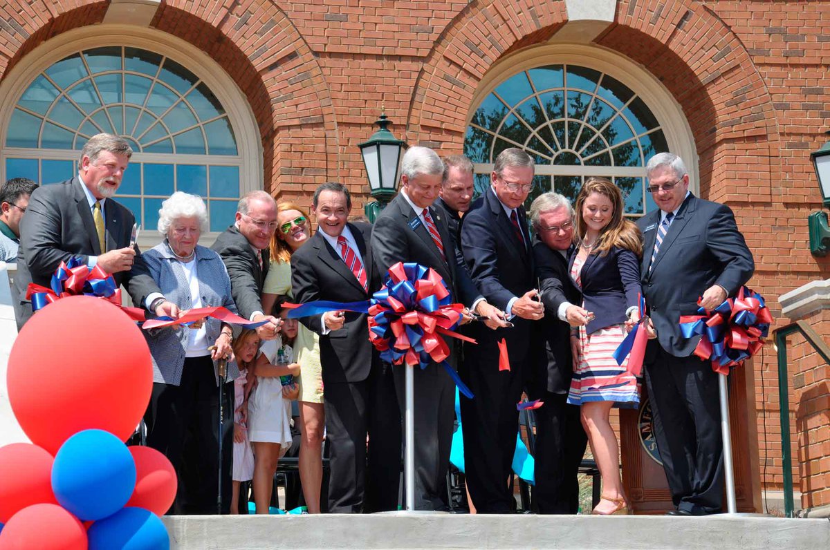 Samfords New Business Building Dedicated Thehomewoodstarcom